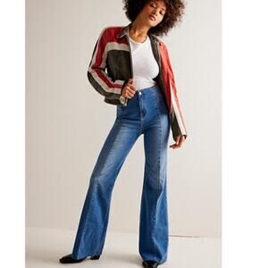 Free People CRVY Wild Honey Blue Denim Flare High Rise Jeans, NWOT, size 33